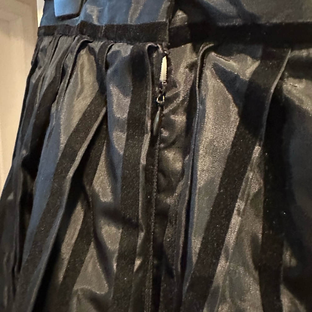 Vintage Farinae Collection black taffeta Maxi A-Line Pleated Skirt for Cocktail - Picture 3 of 9